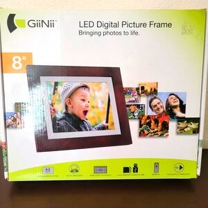 GiiNii 8" Digital Picture Frame